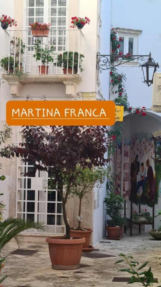 Appartamento Incantevole Finemente Arredato Мартина-Франка Экстерьер фото