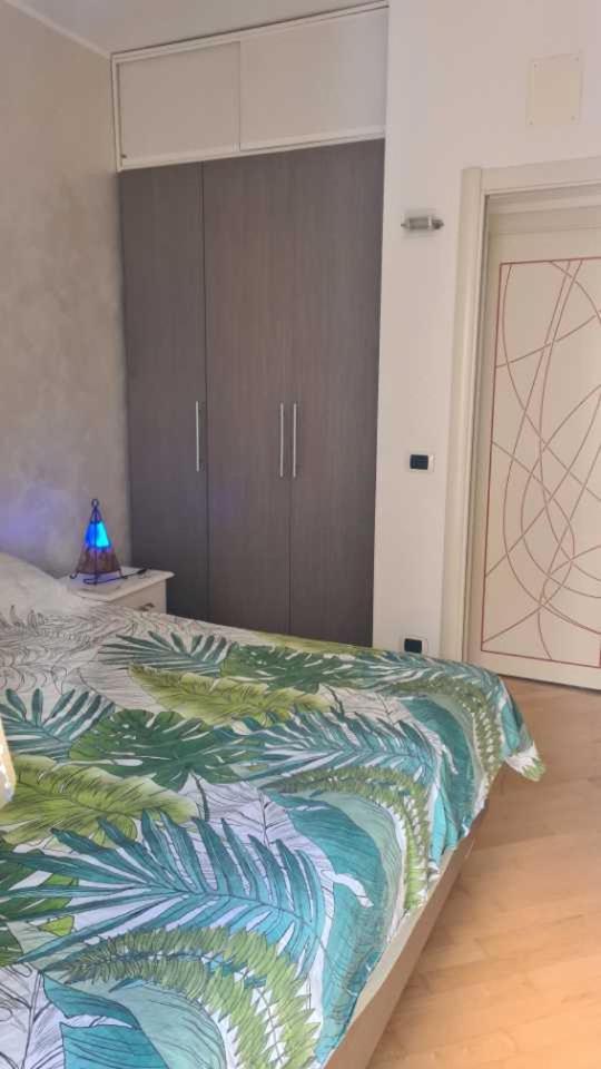 Appartamento Incantevole Finemente Arredato Мартина-Франка Экстерьер фото